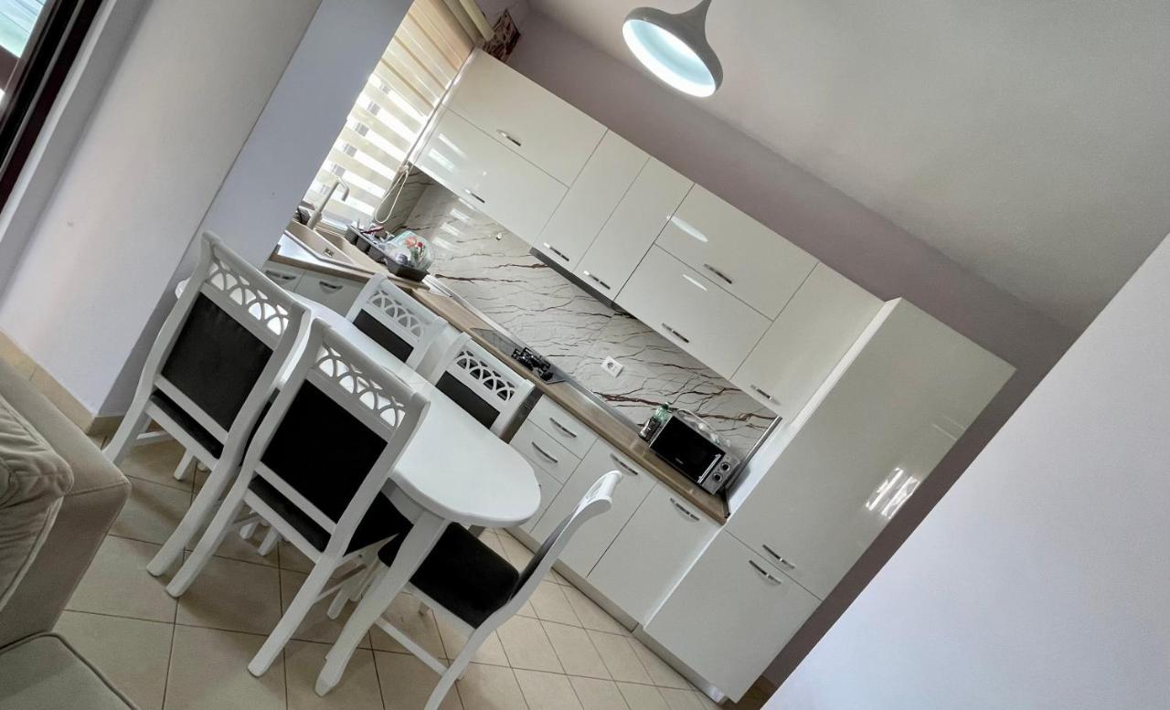 Endri'S Apartments Tirana Exterior photo